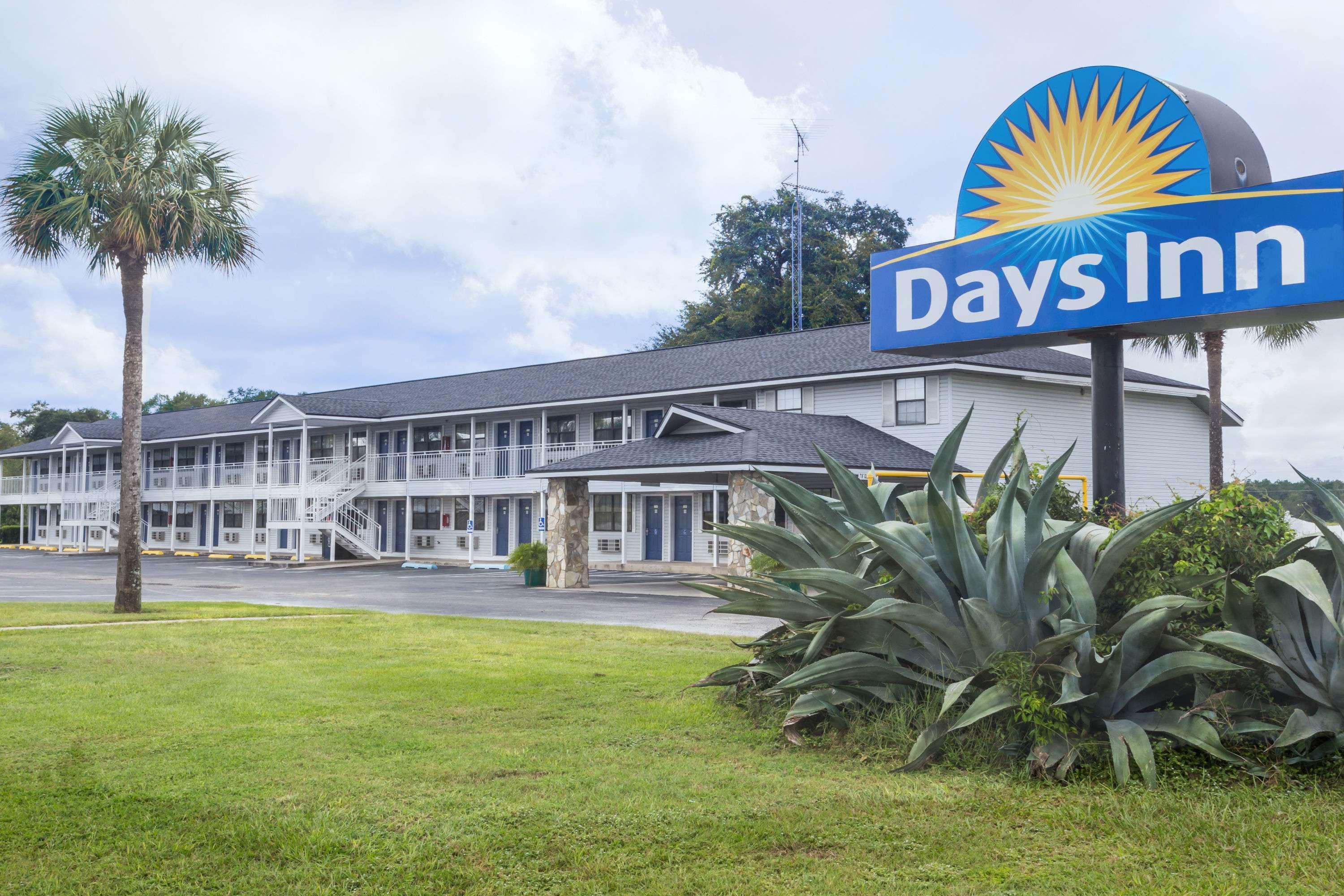 Days Inn By Wyndham Madison Exteriér fotografie